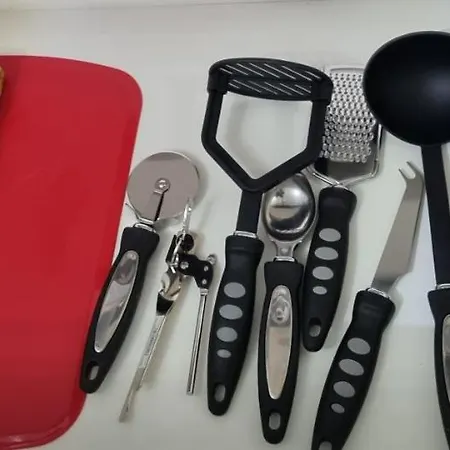 *rd12s* For Your Relaxed & Cosy + Free Parking + Free Fast Wifi * Habitación en casa particular