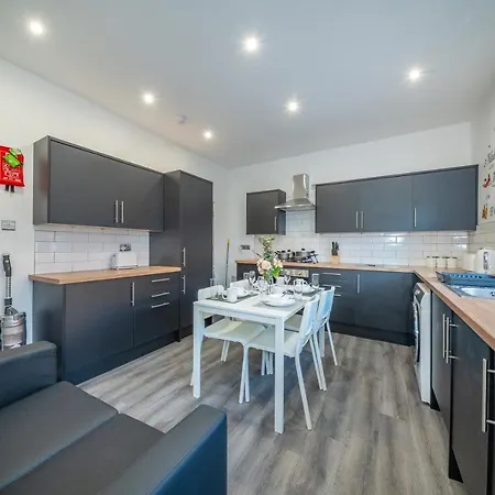 *rd12s* For Your Relaxed & Cosy + Free Parking + Free Fast Wifi * Homestay szállás