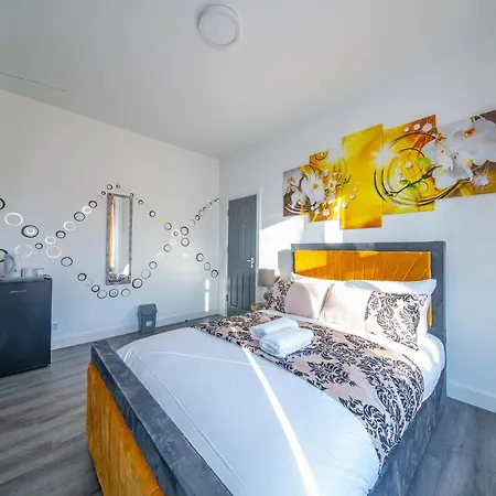 *rd12s* For Your Relaxed & Cosy + Free Parking + Free Fast Wifi * *