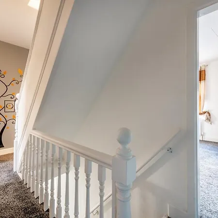 *rd12s* For Your Relaxed & Cosy + Free Parking + Free Fast Wifi * * Leeds (West Yorkshire)