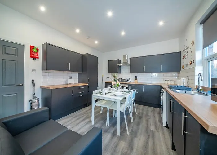 *rd12s* For Your Relaxed & Cosy + Free Parking + Free Fast Wifi * Habitación en casa particular