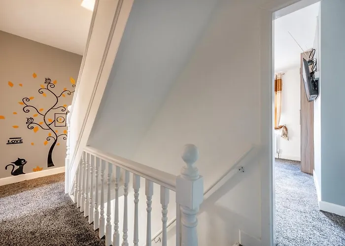 *rd12s* For Your Relaxed & Cosy + Free Parking + Free Fast Wifi * * Leeds