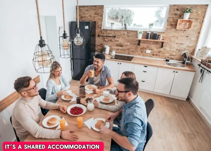 *rd12s* For Your Relaxed & Cosy + Free Parking + Free Fast Wifi * Homestay szállás *